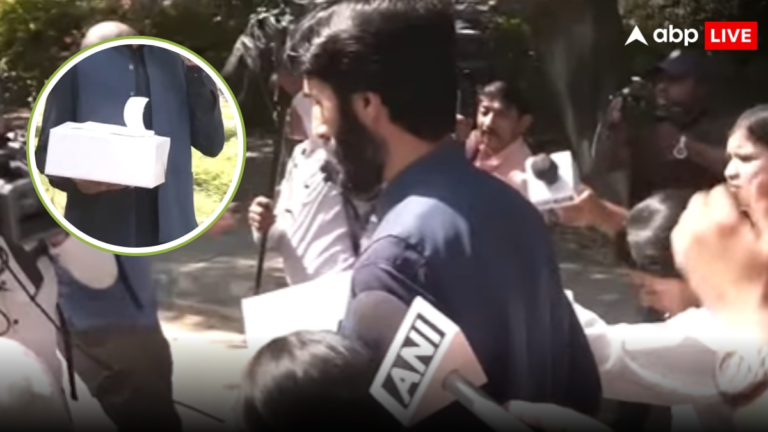 Pahalgam Terror Attack: पहलगाम हमले का जश्न मना रहा PAK! उच्चायोग में केक लेकर जा रहा था पाकिस्तानी, वीडियो वायरल
